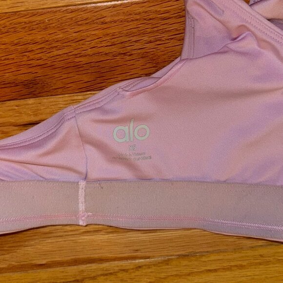 ALO Yoga Sports Bra Baby Pink - Picture 3 of 3